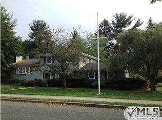 120 Obre Pl, Shrewsbury, NJ