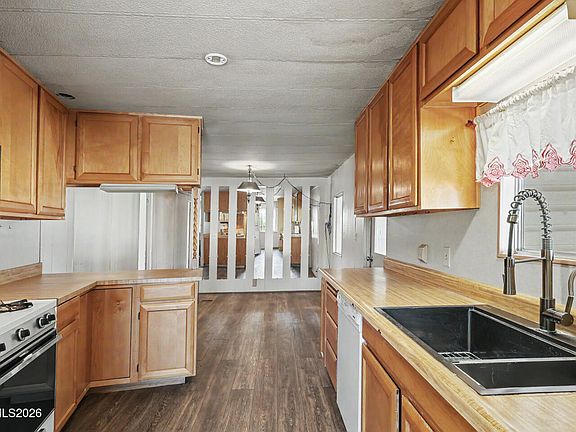5th image of 1380 River View Dr