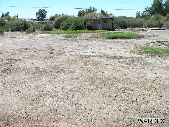 3rd image of 2070 E Pescador Dr