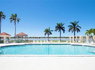 7772 Emerald Cir APT 204, Naples, FL 34109