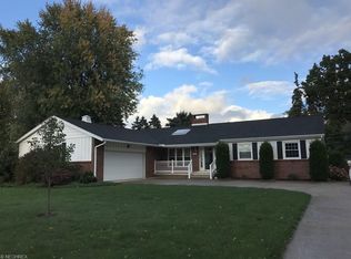 20 Parkview Dr, Conneaut, OH 44030