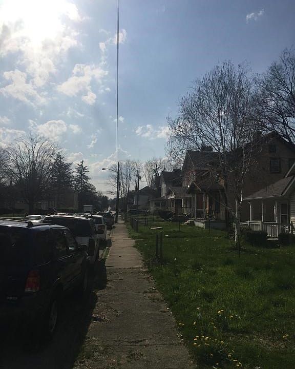 2nd image of 1796 Kent St