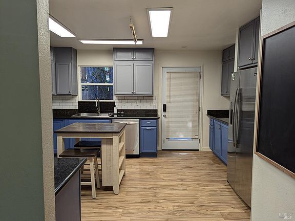 4th image of 24152 Birch Court
