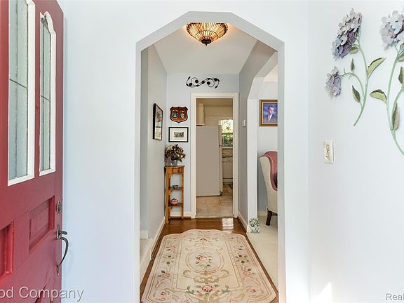 4th image of 2507 N Washington Ave