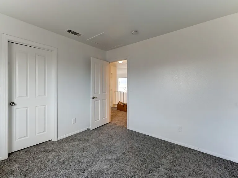 4548 Grand Rock Dr — Photo 10