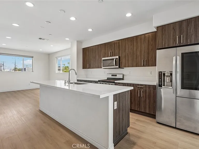 116 N 6th St #D — Photo 4