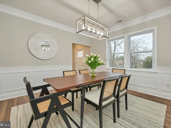 6323 Everglades Dr, Alexandria, VA 22312