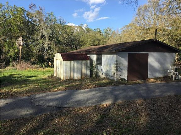 4th image of 4105 Poinsettia St