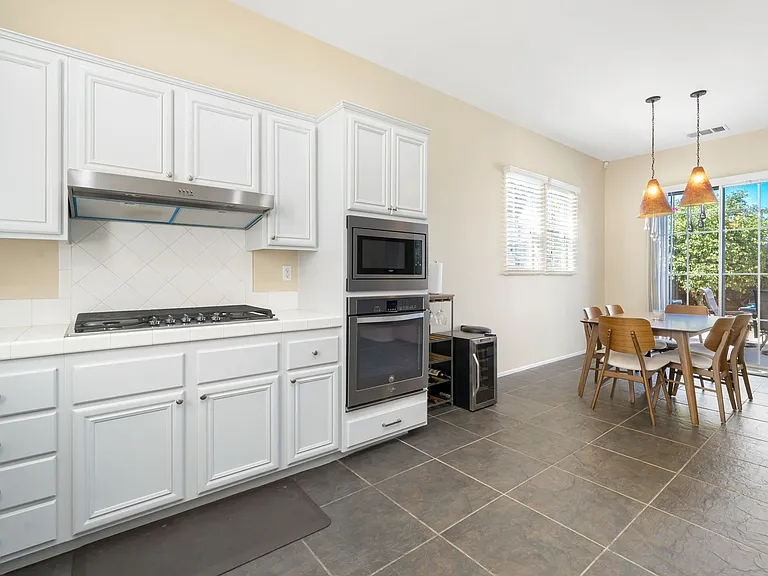 79700 Desert Willow St — Photo 29