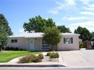 9033 Phoenix Ave NE, Albuquerque, NM 87112