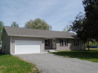 1120 Cannon Ln, Harrisburg, IL 62946