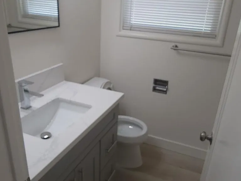 7975 Orange Ave — Photo 11