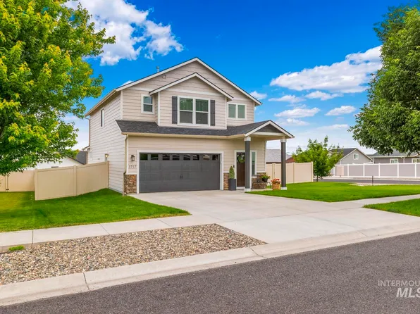 1717 Pioneer Dr, Lewiston, ID 83501