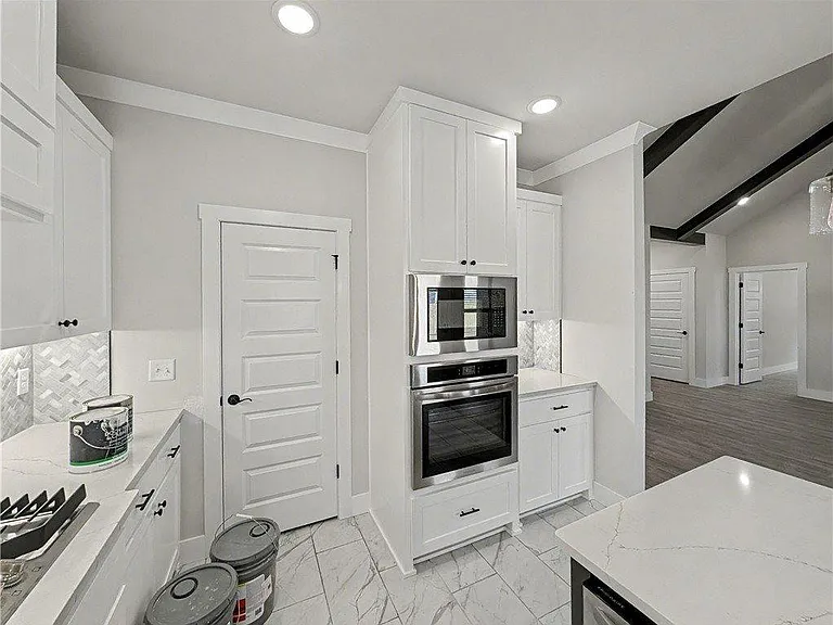 6906 Basswood Ave — Photo 6