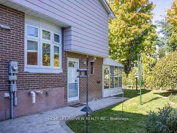 26 Jondan Cres, Markham, ON L3T 3Z5