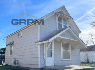 216 S Plum St, Hutchinson, KS 67501