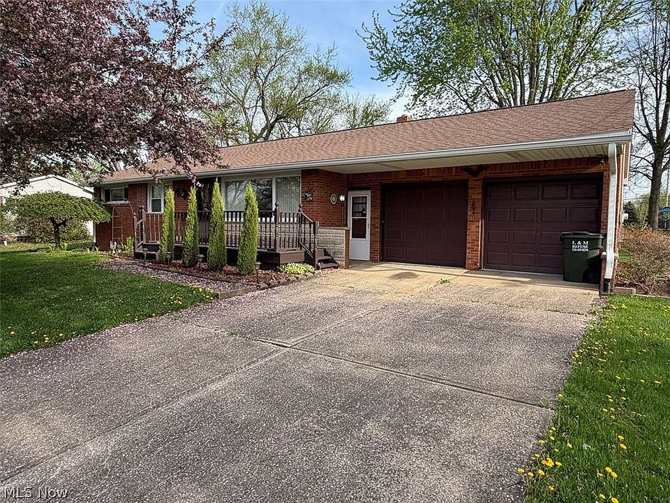 1st image of 239 Fairview St