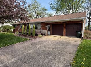 239 Fairview St, Louisville, OH 44641