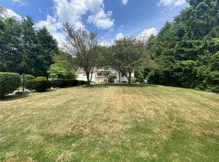 52 Wendy Dr, Uniontown, PA 15401