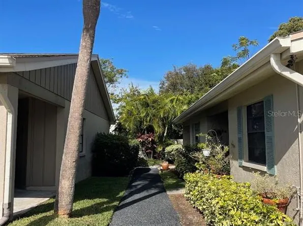 2131 RIDGE ROAD S #73, LARGO, FL 33778