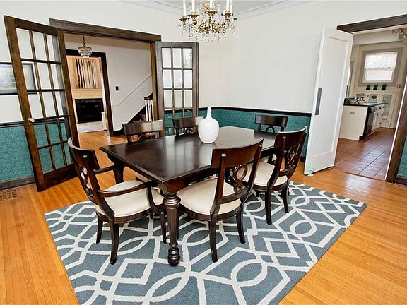 3rd image of 5202 Washington Blvd