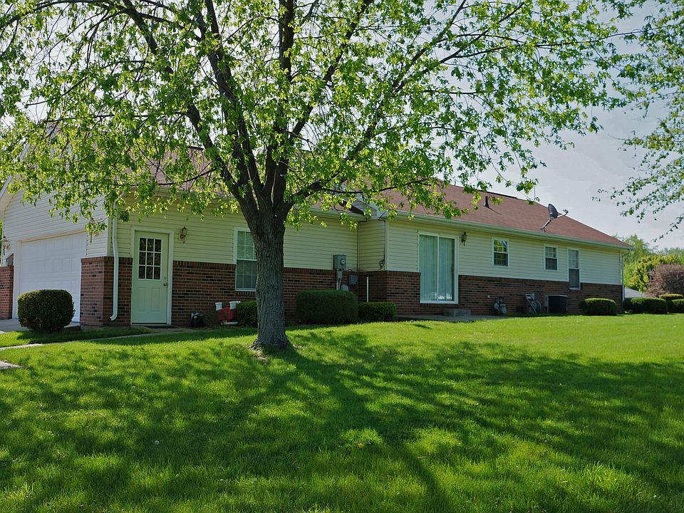 2nd image of 236 Pleasantview Dr