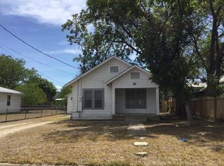 209 Hugo St, Kerrville, TX 78028