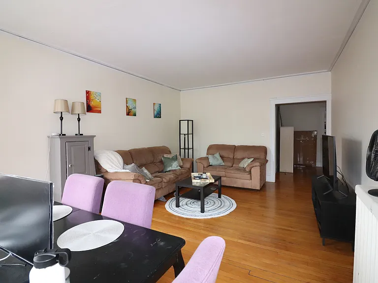 122 Babcock St #33 — Photo 3