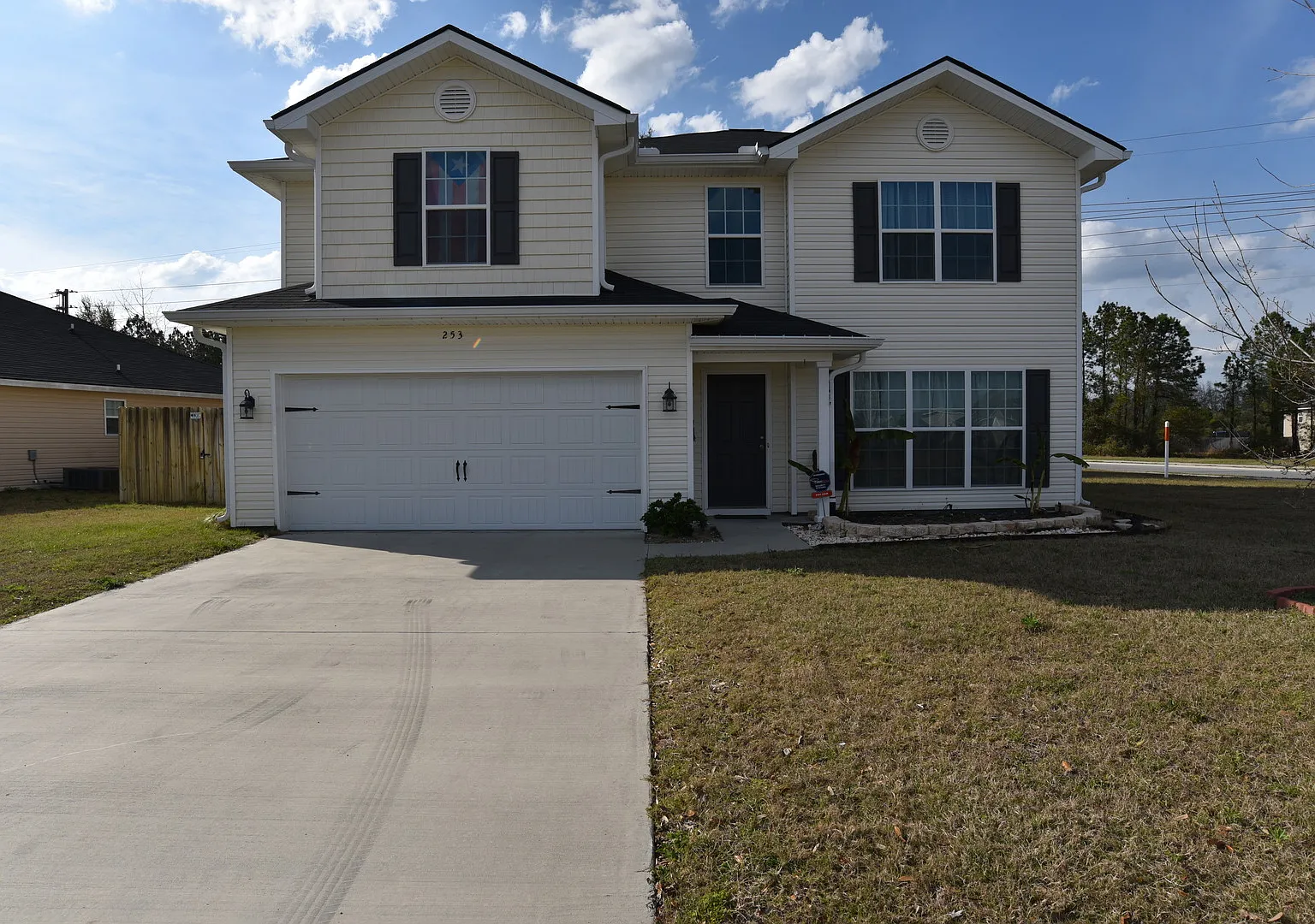3 Br, 2 1/2 Ba Home In Griffin Park, Hinesville, GA — Photo 1