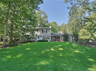 3769 Hawthorne Dr, Center Valley, PA 18034