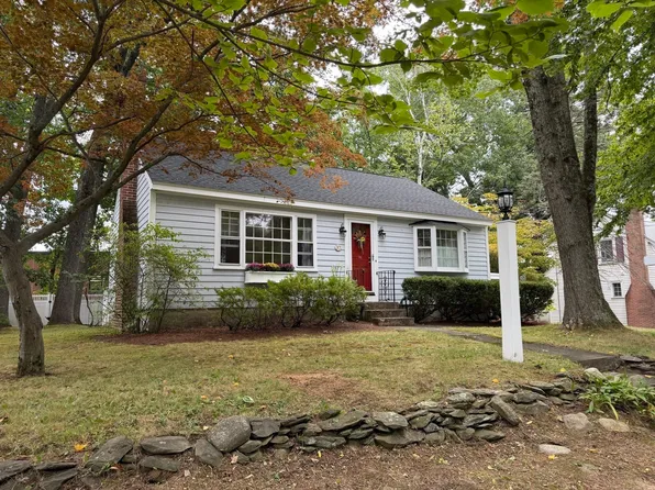37 Highland Ave, Leominster, MA 01453