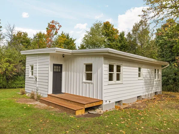 4407 N Long Lake Rd, Traverse City, MI 49684
