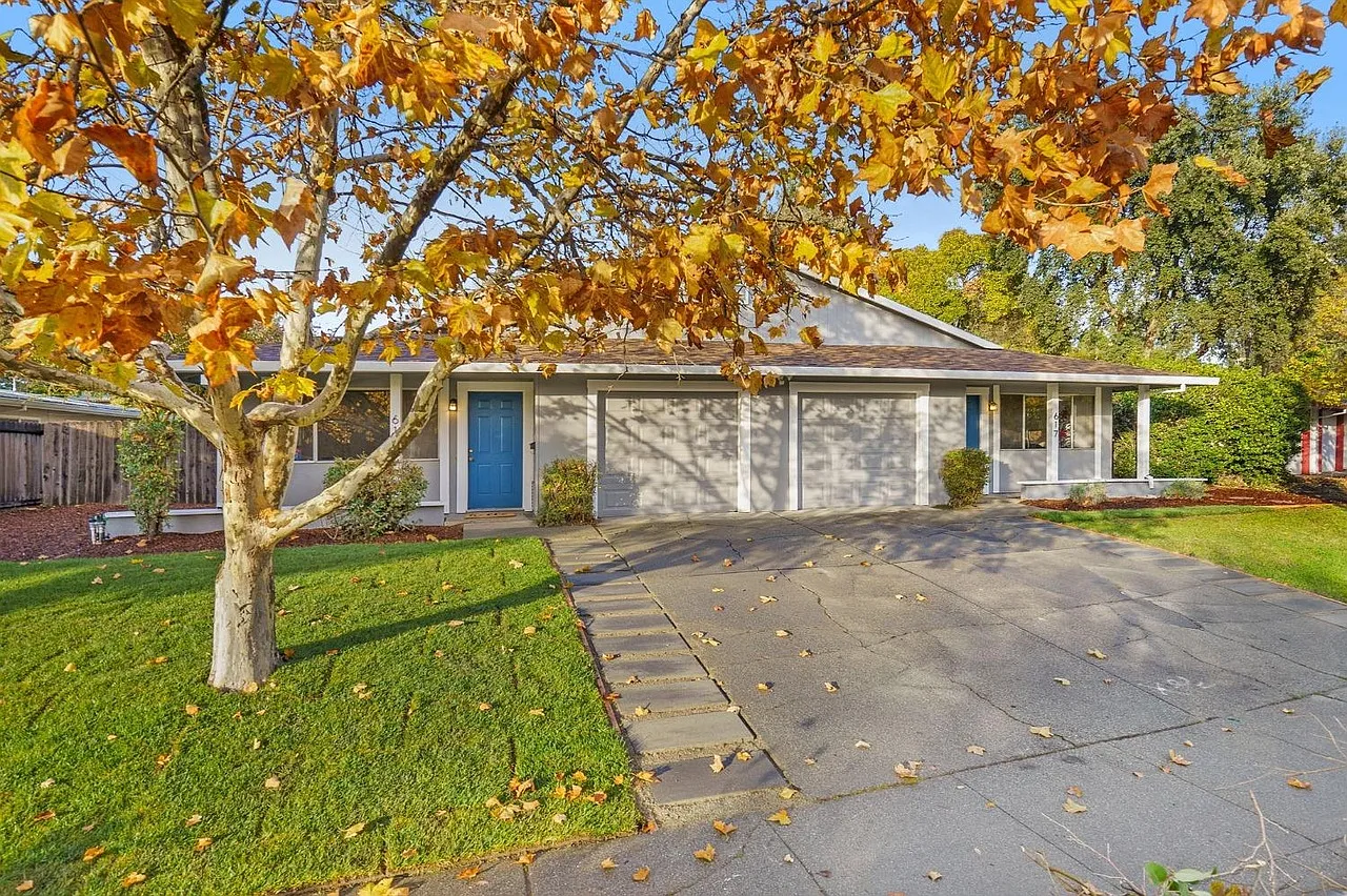 3 bed, 1200 sqft, $2,695 — Photo 1