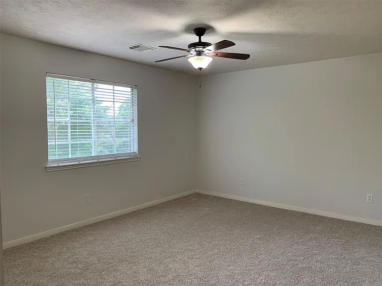 20703 Riviere Ln — Photo 26