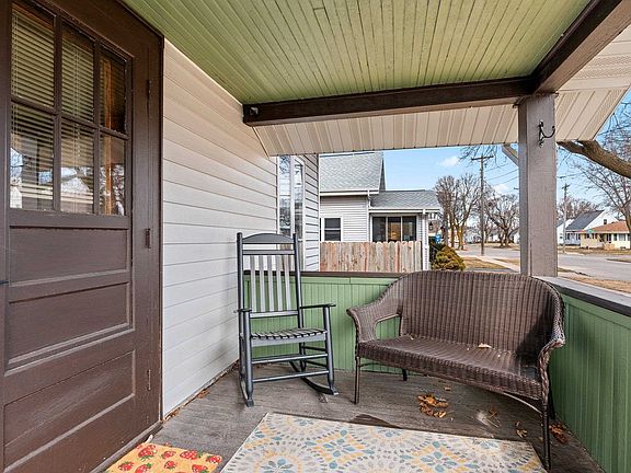 4th image of 315 S Victoria St