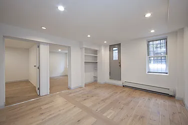 Rented by R New York