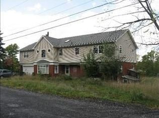 7 Lucas Ln, Beacon, NY 12508