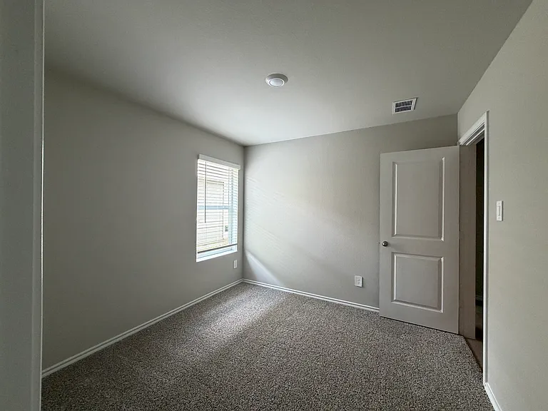 5512 Flannel Ln — Photo 10