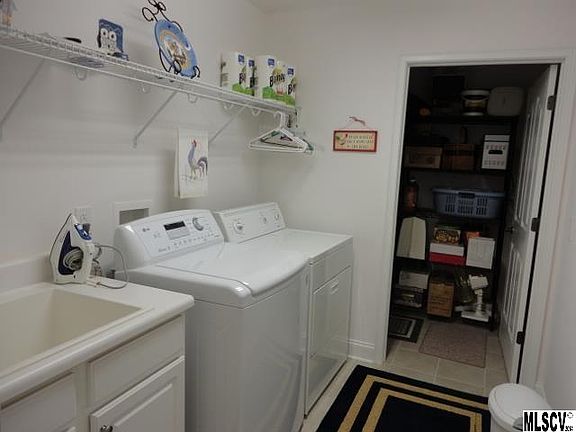 5th image of 824D Wynnshire Dr