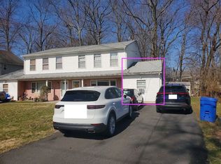 1613 Holly Rd, North Brunswick, NJ 08902