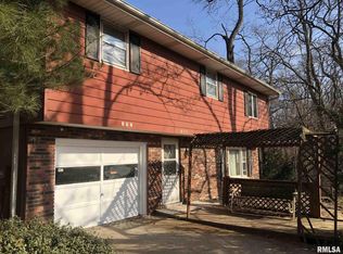 122 Happ Ln, Morton, IL 61550