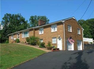 1515 S Hermitage Rd, Hermitage, PA 16148