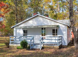 730 Coles Rolling Rd, Scottsville, VA 24590