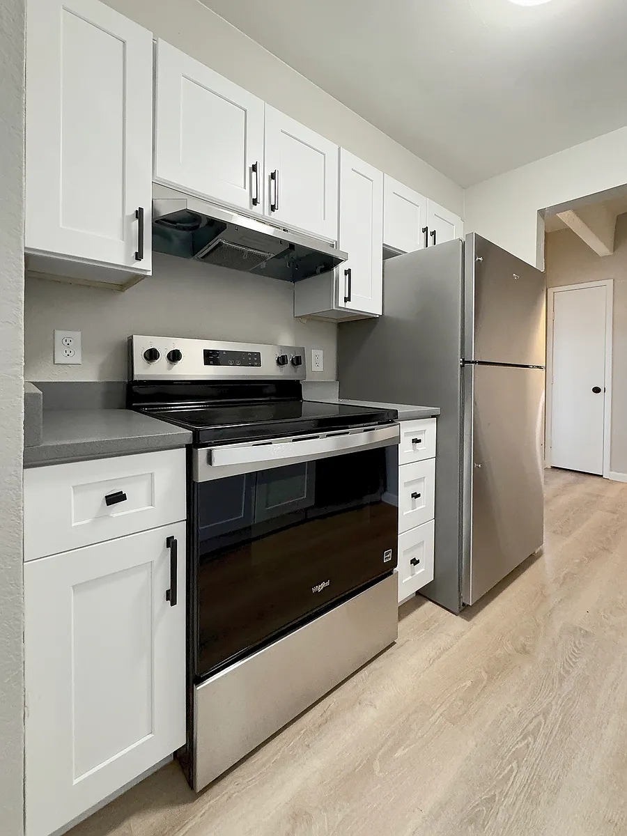 Building Photo - 364 S Ironton St #316