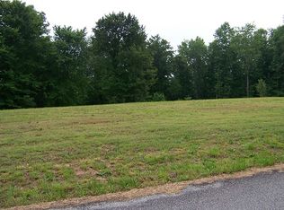 Betsy Dr, Waynesboro, TN 38485
