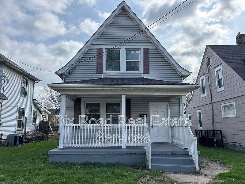 1st image of 209 N Grimes St