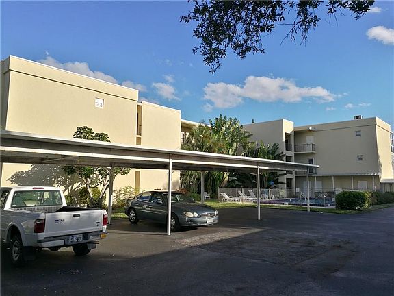 4th image of 1950 NE Indian River Dr APT 302