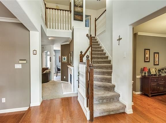 4th image of 11912 Alexandria Dr