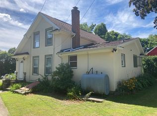 32 1/2 Westville Ave, Danbury, CT 06810