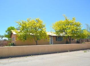 930 Camino De La Serna, Taos, NM 87571